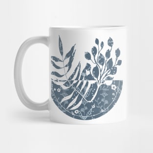 Soft floral pattern of blue tones Mug